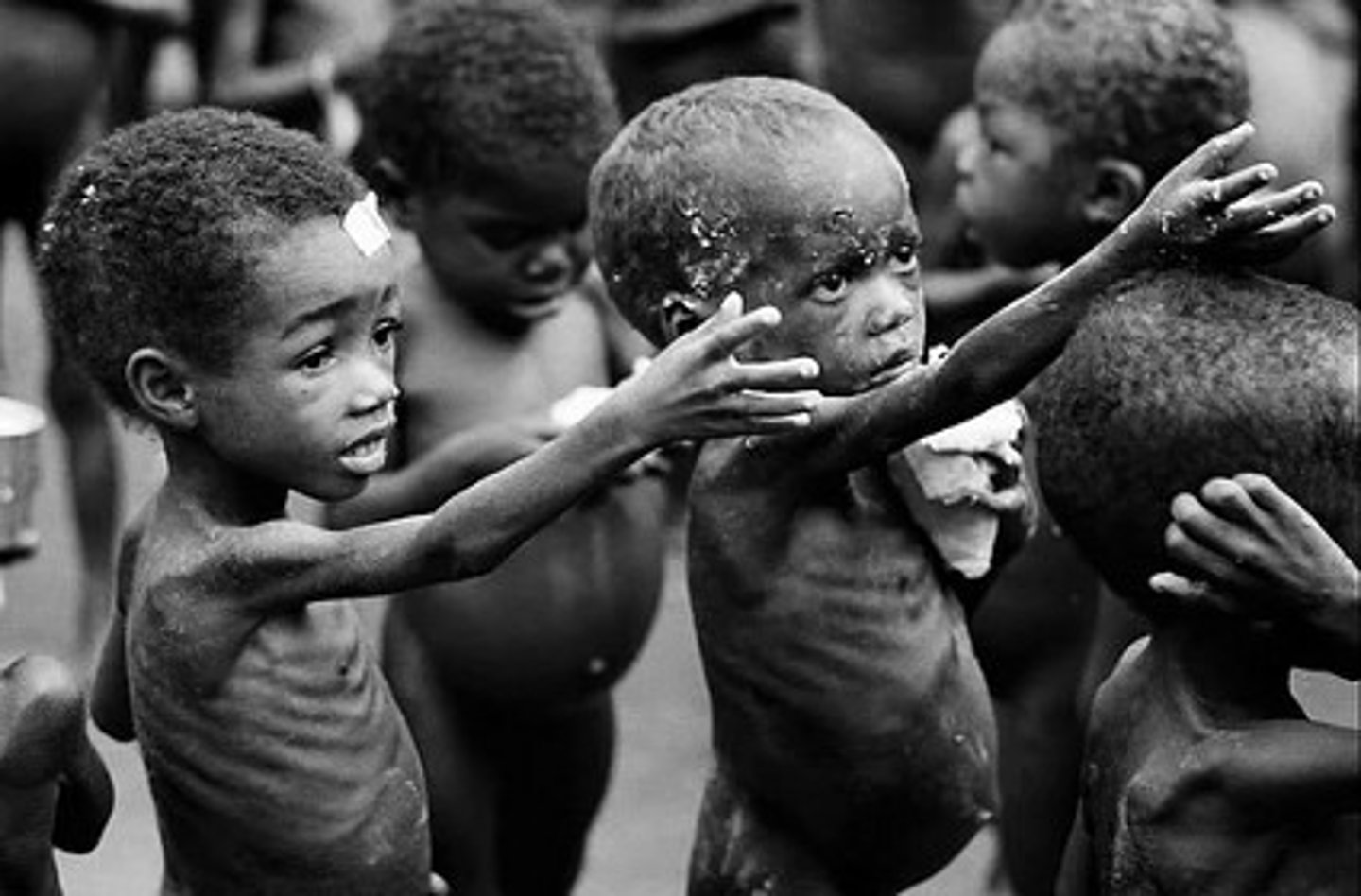<p>the condition of being extremely poor:</p><p>“Two million people in the city live in poverty.”</p>