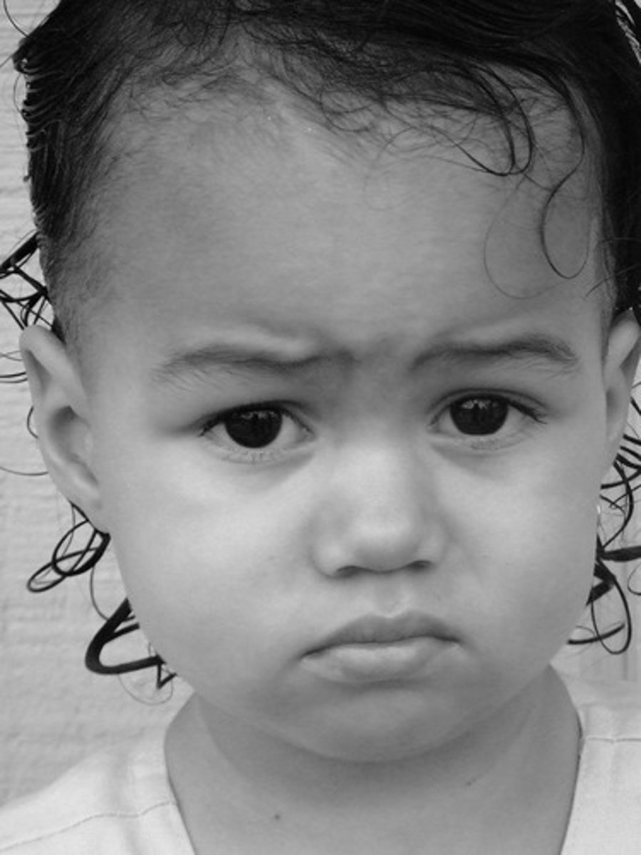 <p>A mildly diminished range or intensity of emotional expression that is less severe than that of blunted affect.</p>