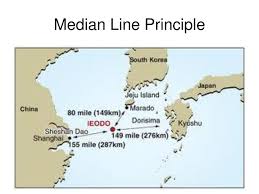 <p>dividing and creating boundaries at the mid-point between two places; e.g., maritime boundary between the US and Canada in the Great Lakes</p>