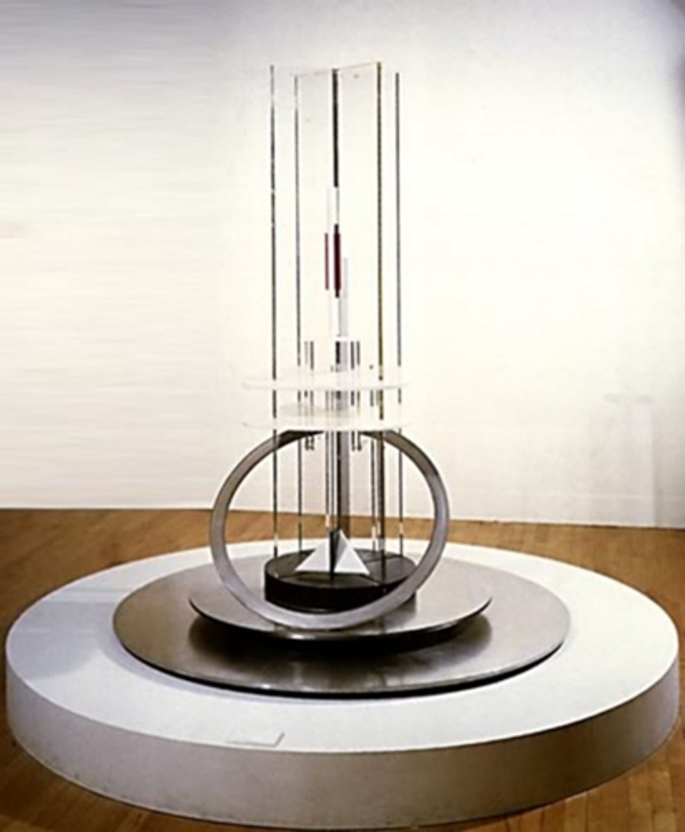 <p>Naum Gabo, c. 1923 (reconstructed 1937), perspex, wood, metal, glass</p>
