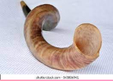 <p>Kudu Horn (Aerophones)</p>