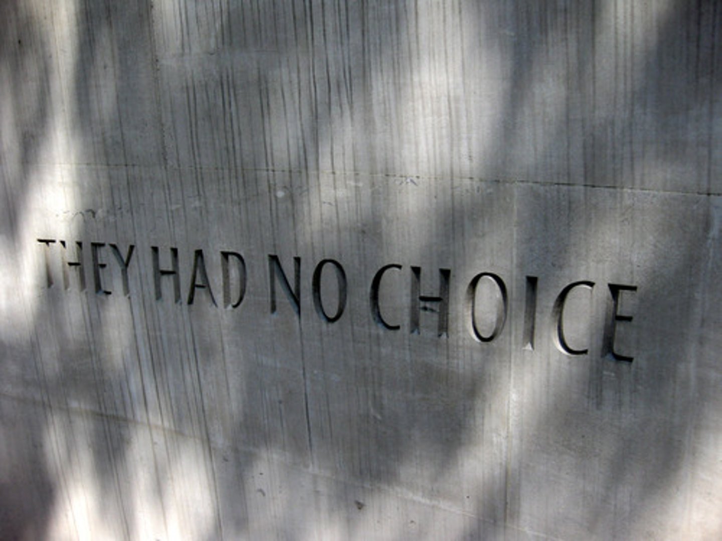 <p>Viện đến, dùng đến như là kế sách, phương án cuối cùng</p>