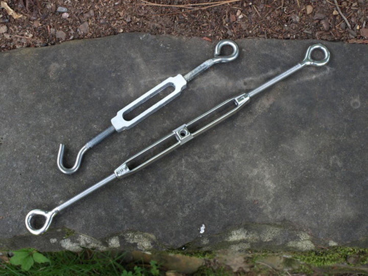 <p>A mechanical fitting attached to the lower ends of stays, allowing for the standing rigging to be adjusted.</p>