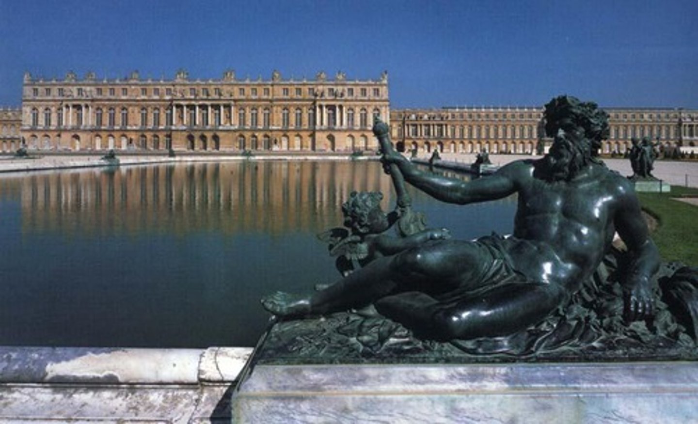 <p>The palace of Versailles</p>