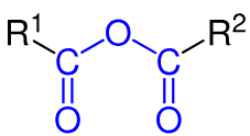<p><span>two acyl groups linked by an oxygen atom</span></p>
