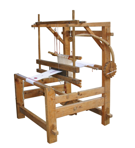 <p><strong>機</strong></p><p>Words:</p><p>機会　きかい　Opportunity　</p><p>飛行機　ひこうき　Airplane</p>