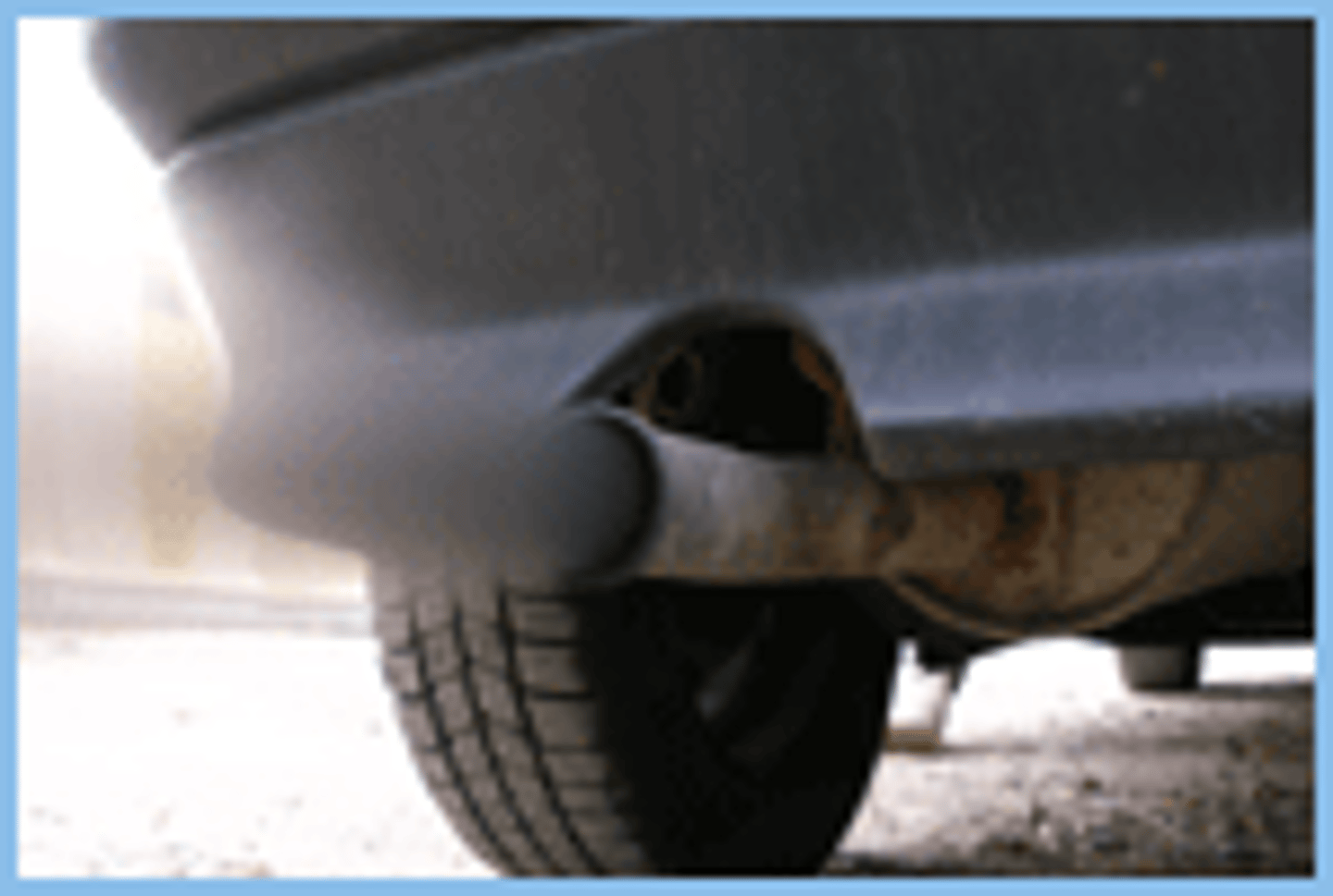 <p>exhaust</p><p>Des tuyaux d'échappement</p>