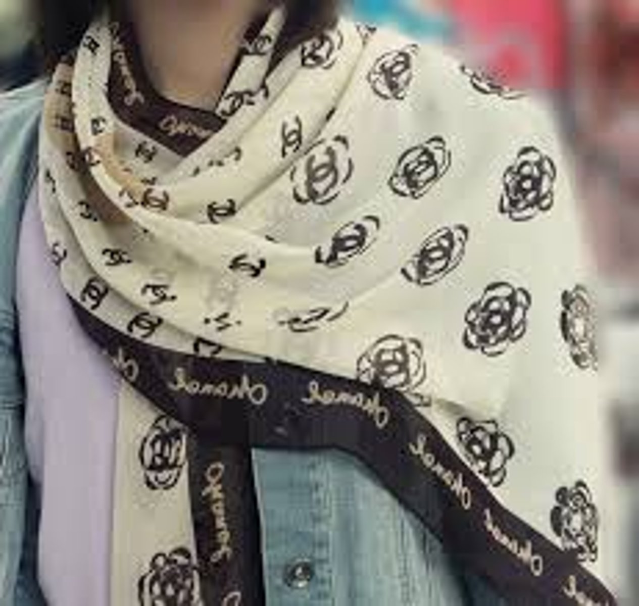 <p>a handkerchief</p>