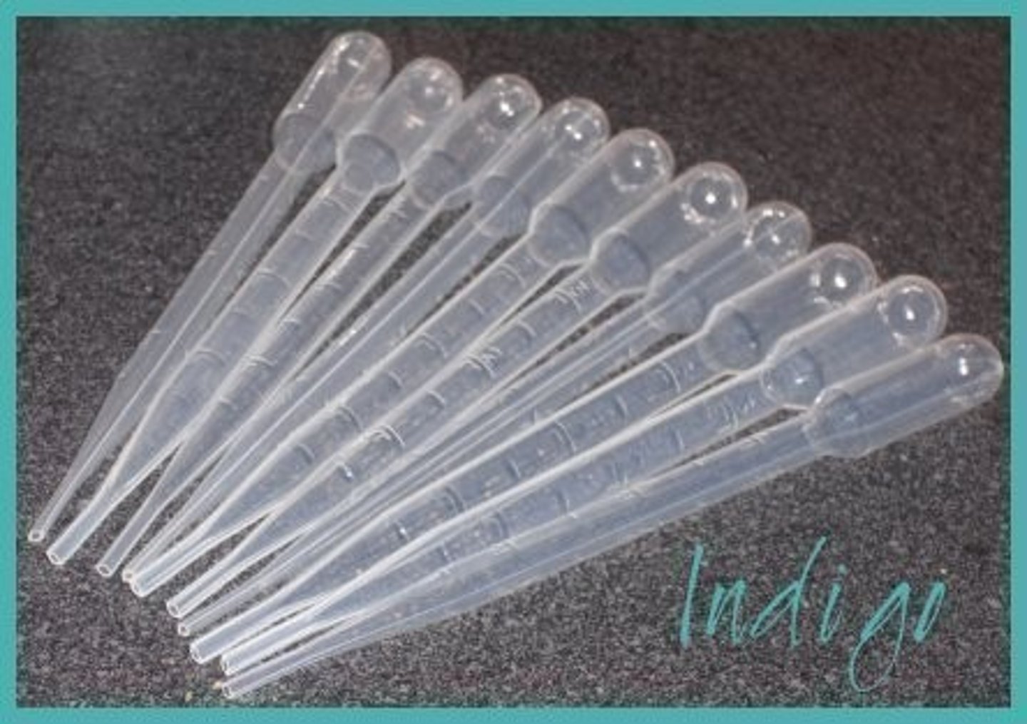 <p>A small pipette used to transfer small amount of substances. Not very accurate. Small bulb at top made out of plastic.</p>