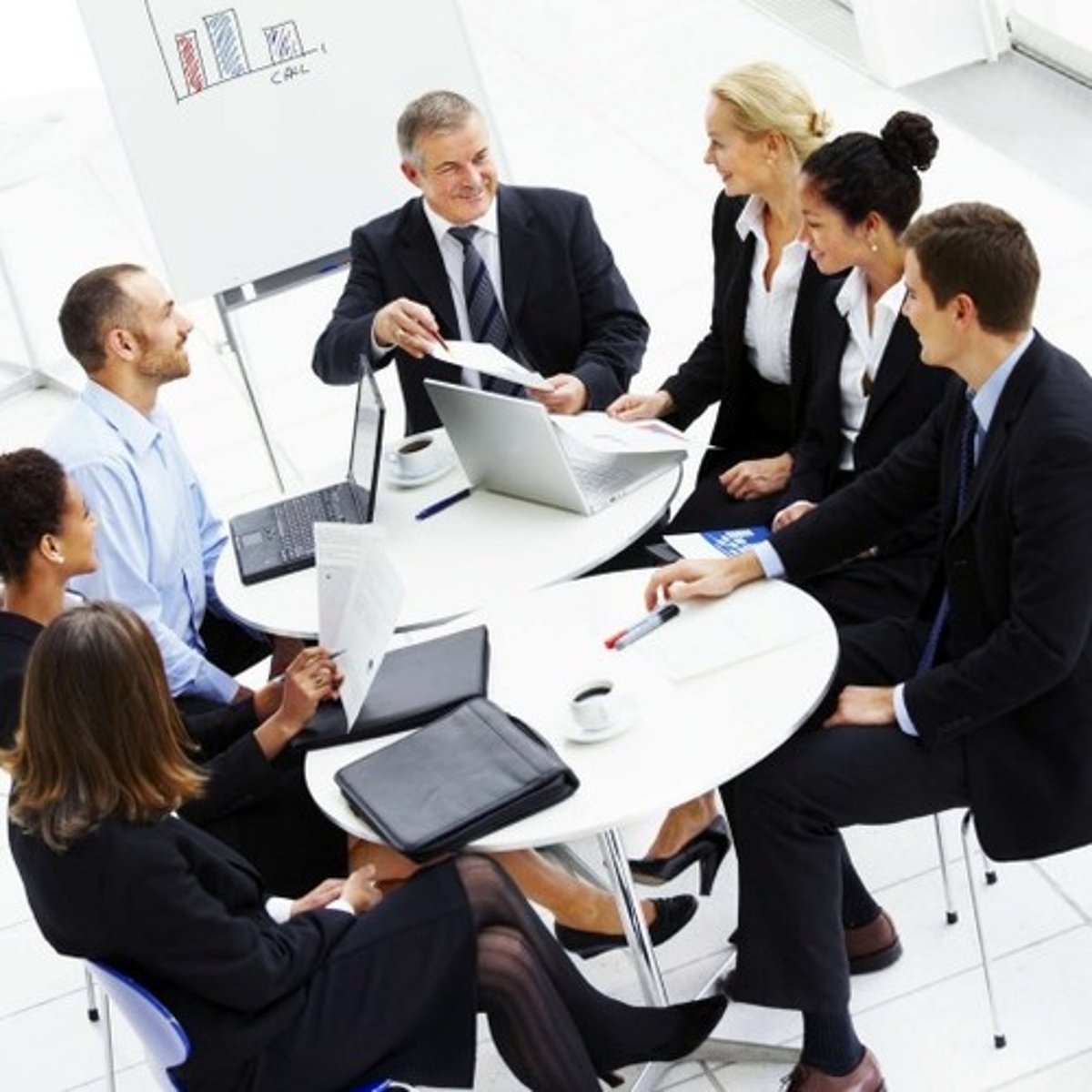 <p>-Organize the meeting or demonstration so that it is peaceful<br>-Act responsibly when attending meetings and demonstrations</p>