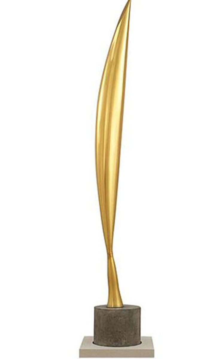 <p>associated with modernism and is the pioneer of abstract sculpture<br>- simplicity and abstractions<br>- clean lines<br>- material use of marble bronze and wood<br>- organic forms - inspired by nature<br>- focus on light and shadow<br>- spirituality<br>- innovative base design<br>- emphasis on viewer experience</p>