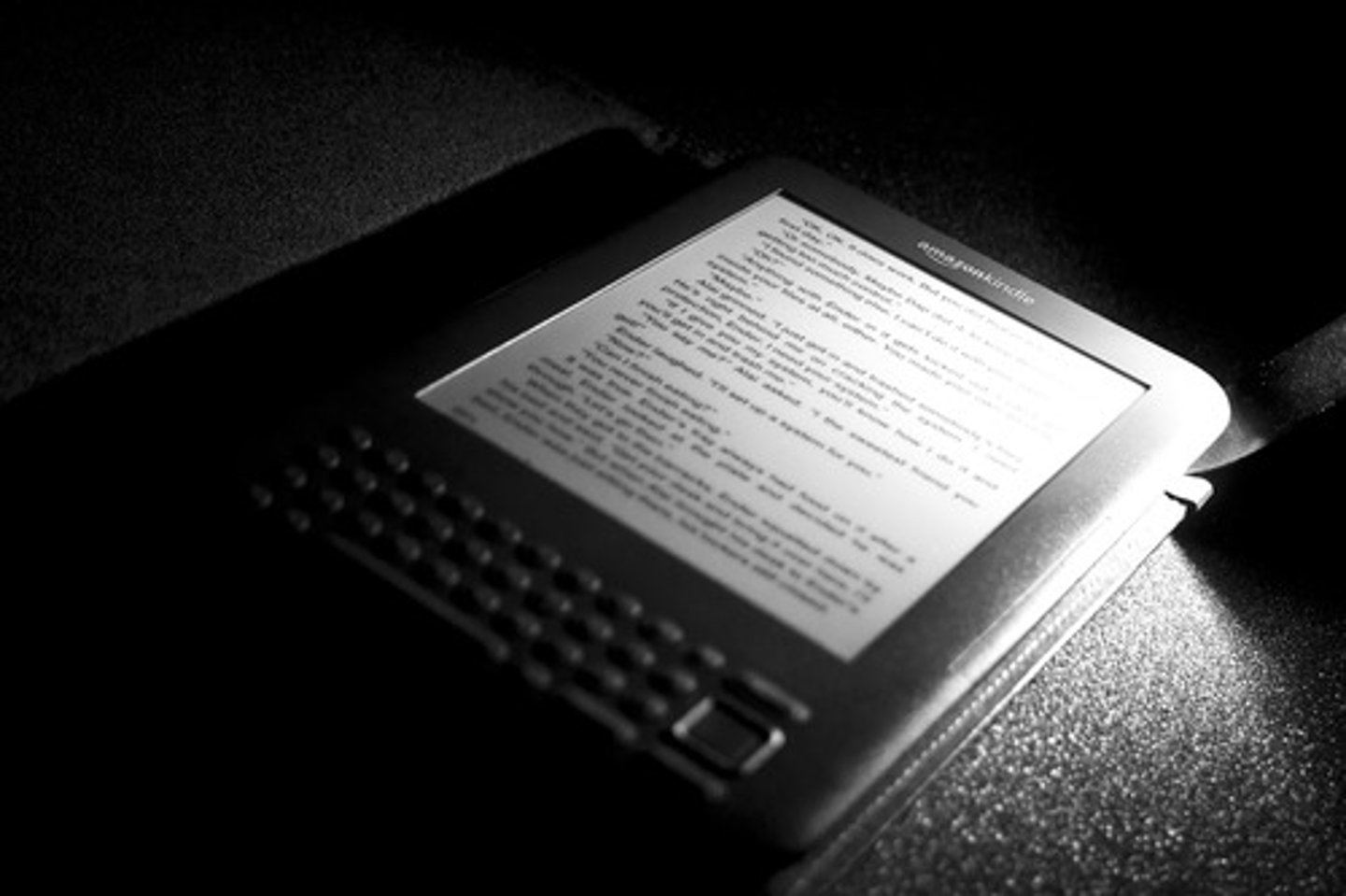 <p>електронна книга</p>