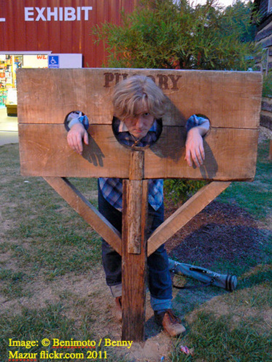 <p>(n.) shame and disgrace</p><p>ant- honor, glory, acclaim</p>