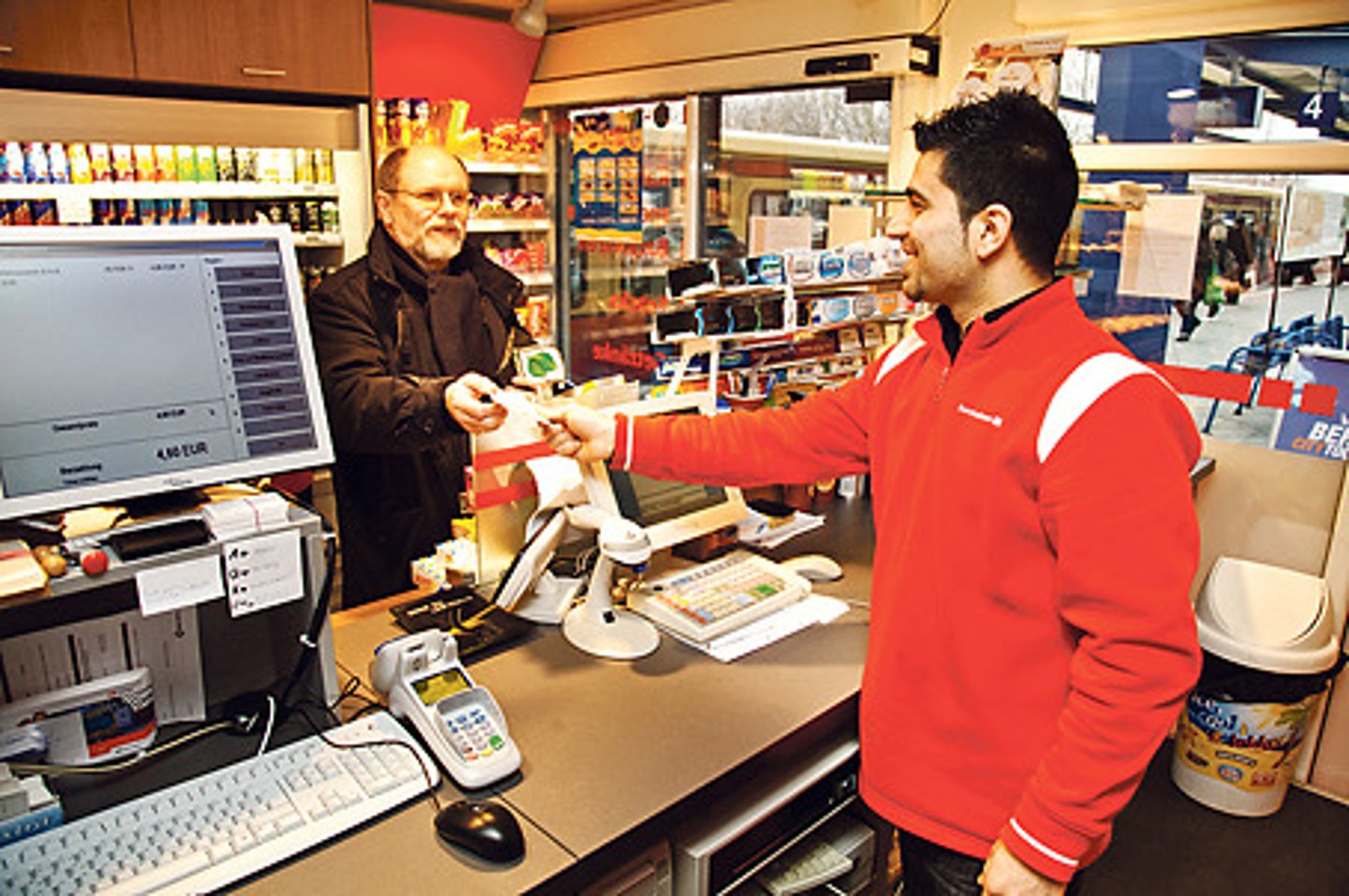 <p>salesman</p>