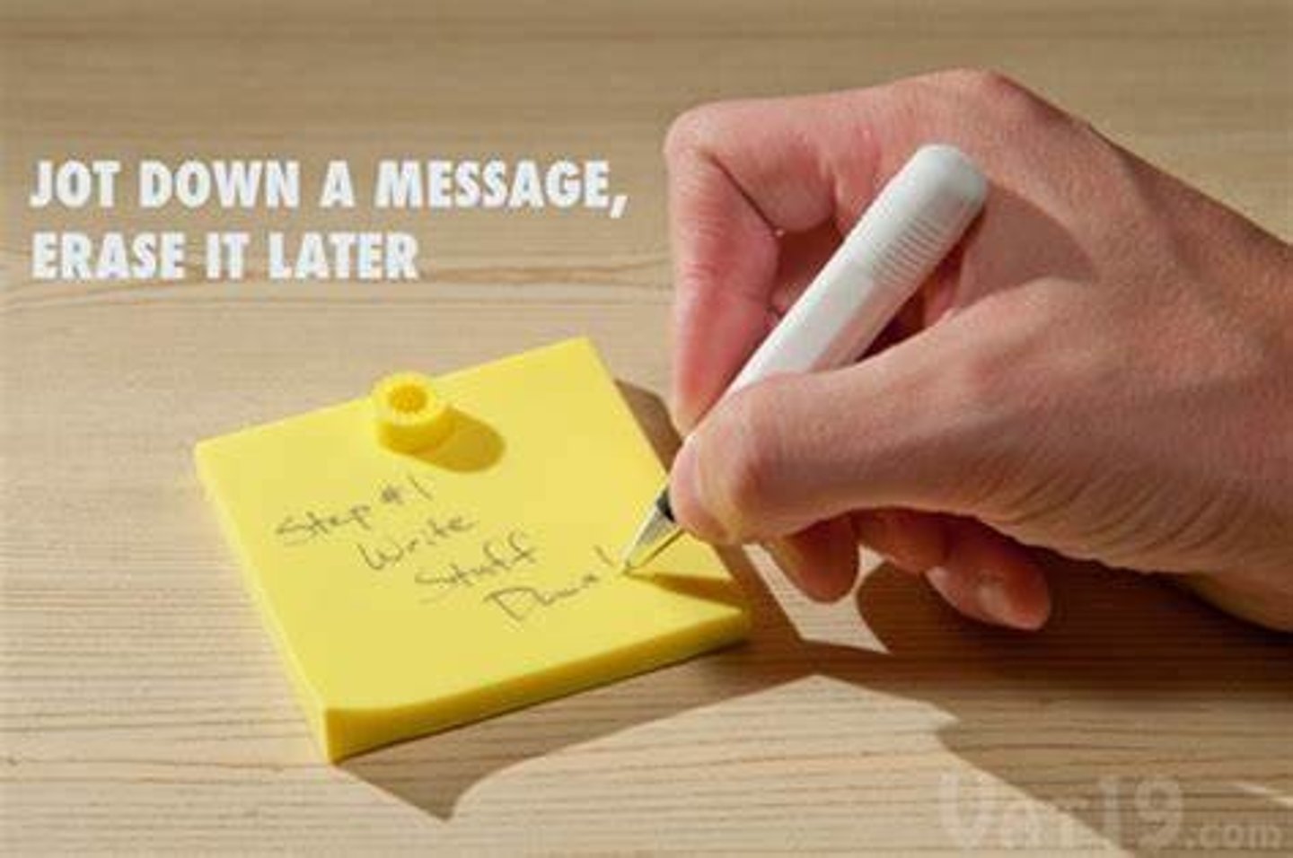 <p>write something quickly on a piece of paper so that you remember it: ghi vội cái gì</p><p>ex: harry jotted down sue's phone number and adress on a scrap of paper and thrust it into his breast pocket.</p>