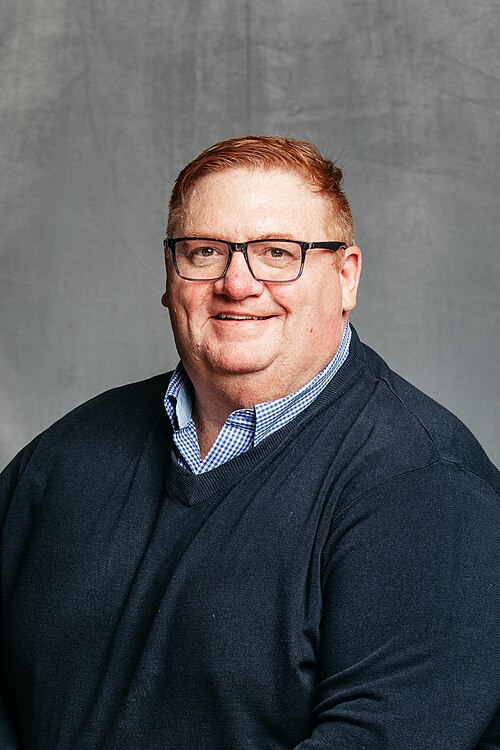 <p>Graydon Smith</p>