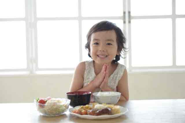 <p>いただきます</p><p>Itadakimasu</p>