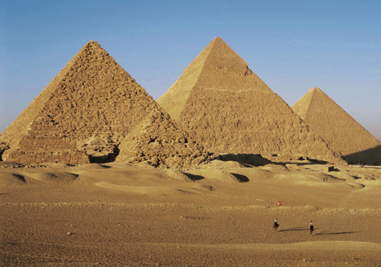 <p>The largest and best-preserved pyramids. Consists of the Pyramid of Khufu, the Pyramid of Khafre, the Pyramid of Menkaure and The Great Sphinx.</p>