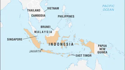 <p>world's largest archipelagic state, located in Southeast Asia and Oceania, between the Indian and Pacific oceans, comprising over 17,000 islands</p>