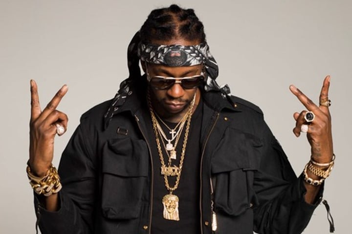 <p>2 chains</p>