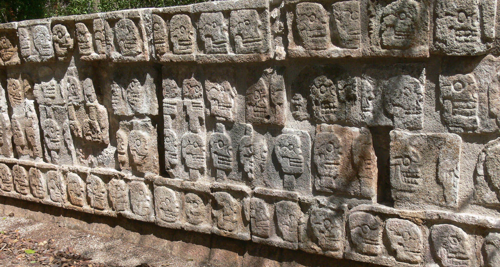<p>Tzompantli Altar </p>