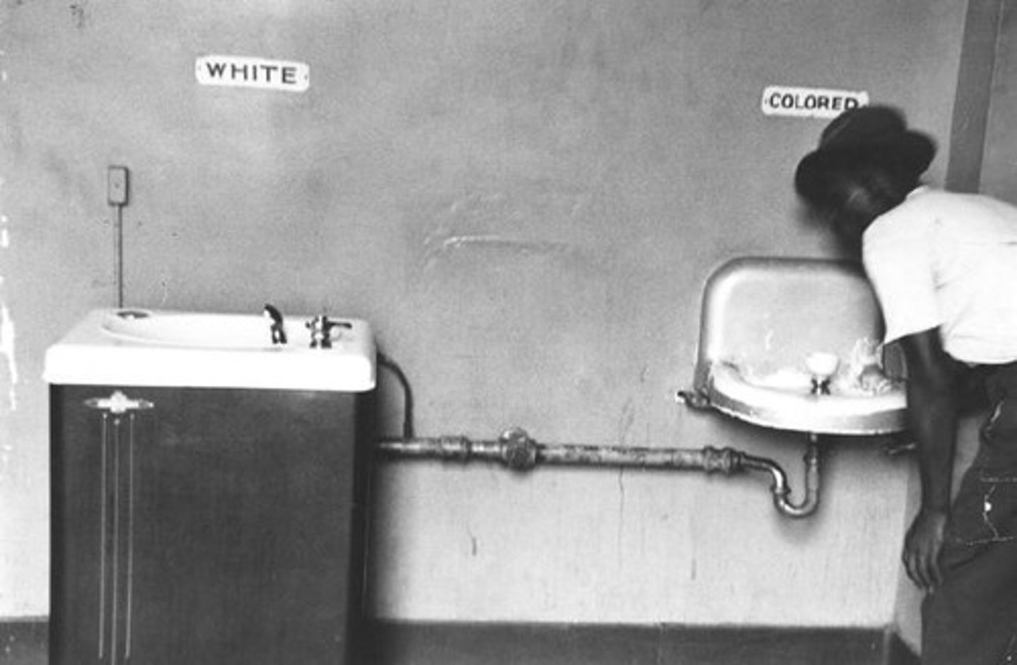 <p>a 1896 legalized segregation so long as the facilities for blacks and whites were equal. "Separate but Equal"</p>