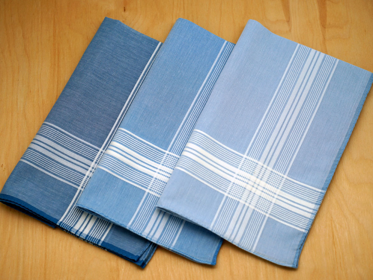 <p>handkerchief</p>