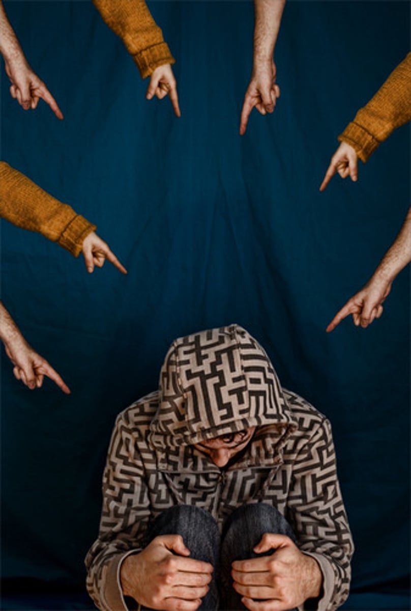 <p>harsh criticism or censure.</p>