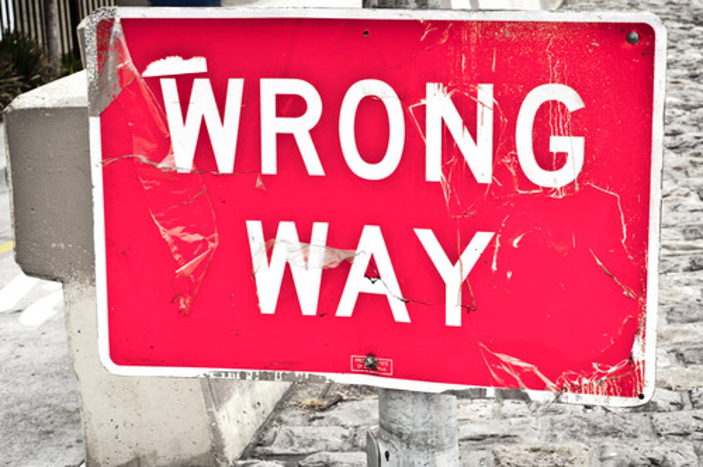 <p>to be wrong</p>