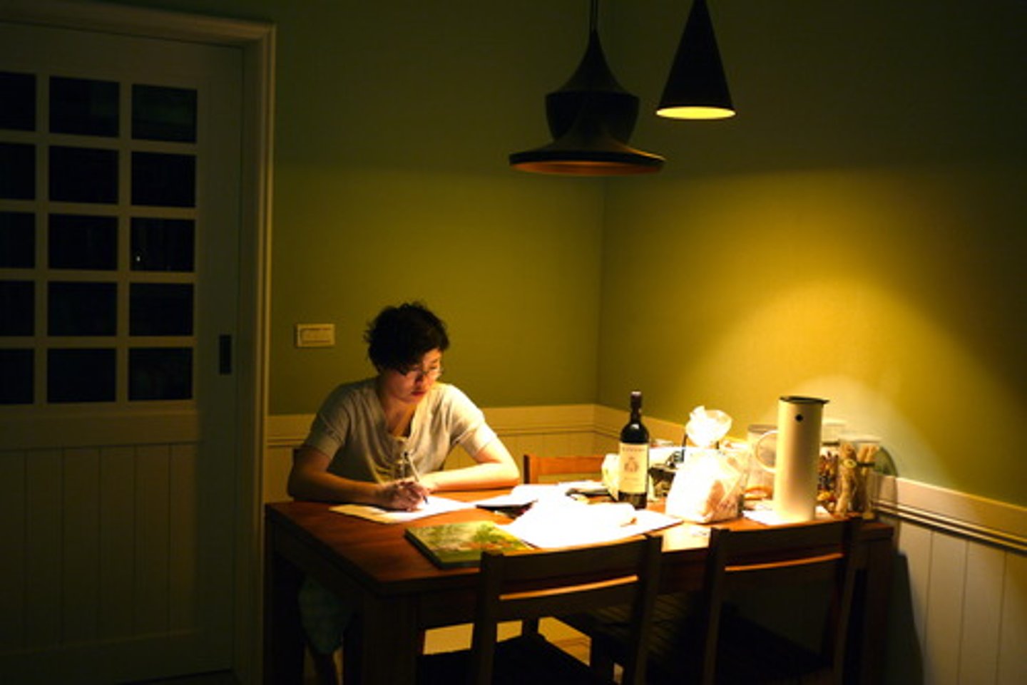 <p>(n): nửa đêm</p>