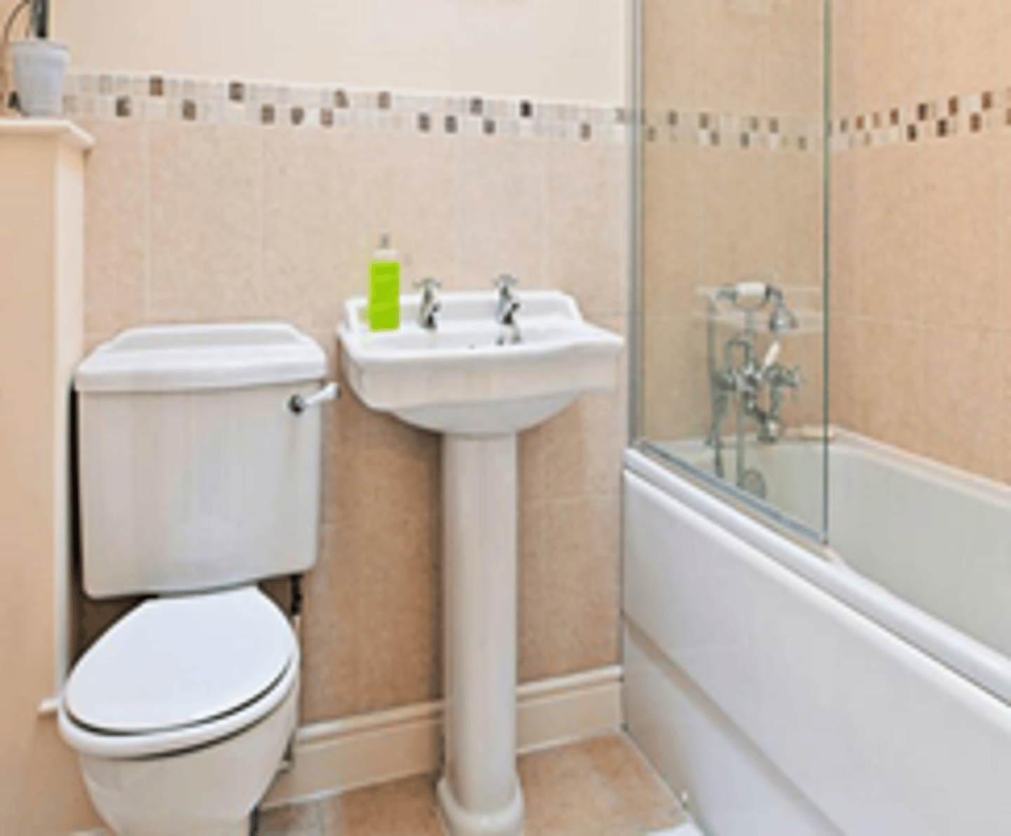 <p>bathroom</p>