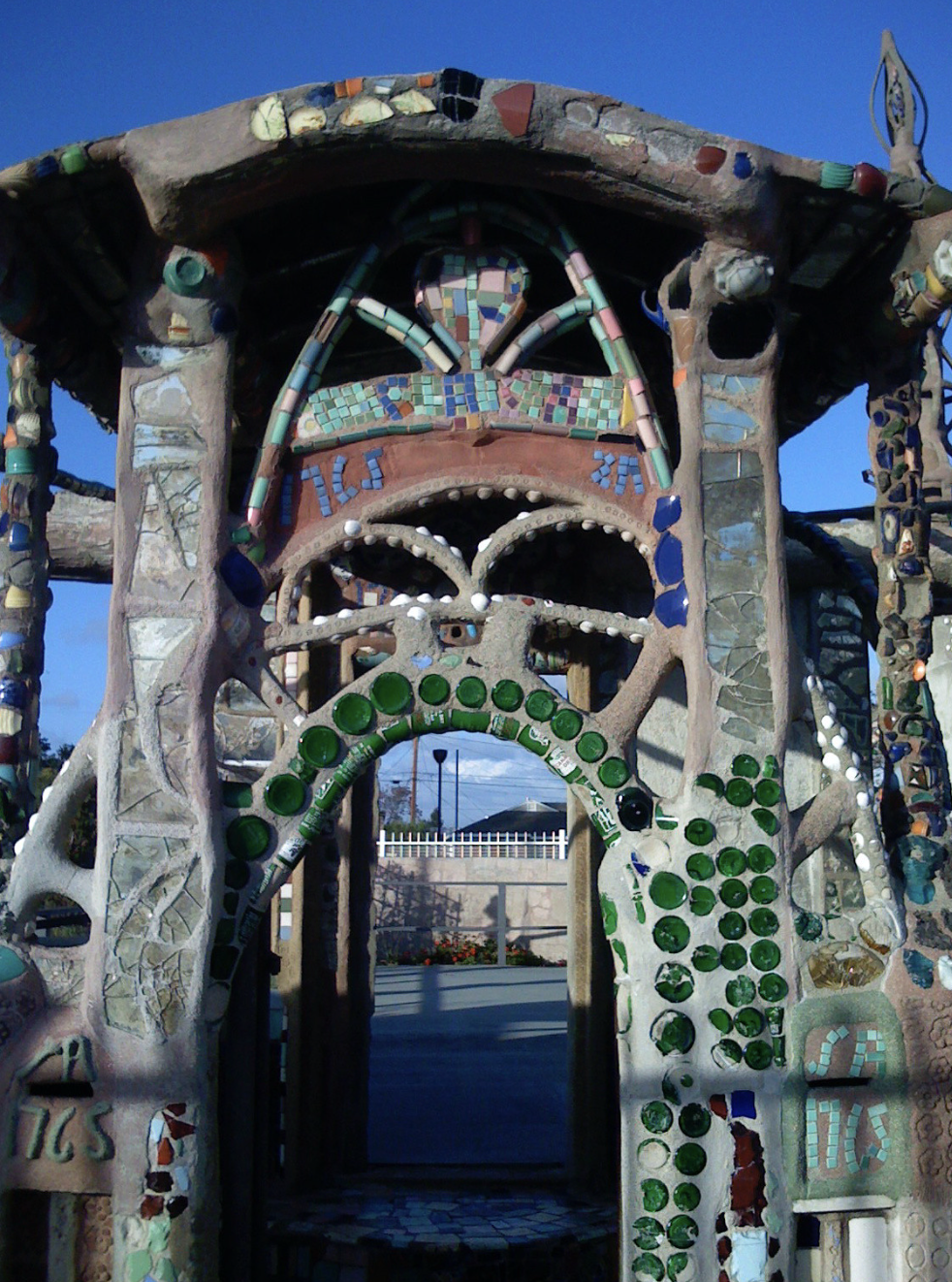 <p>Rodia, Watts Towers, 1921-54</p>