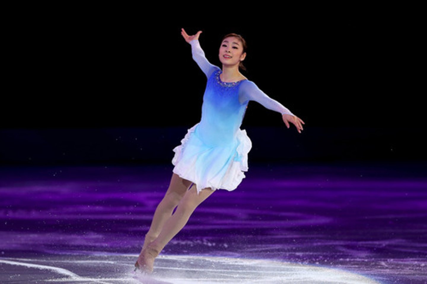 <p>Trượt băng</p>