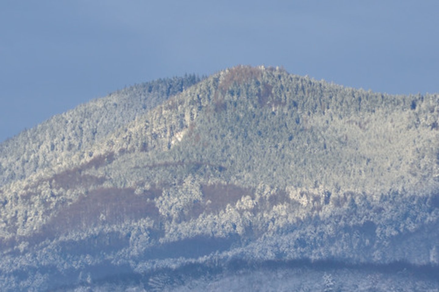 <p>Les montagnes des Vosges se trouvent entre quelles régions?</p>
