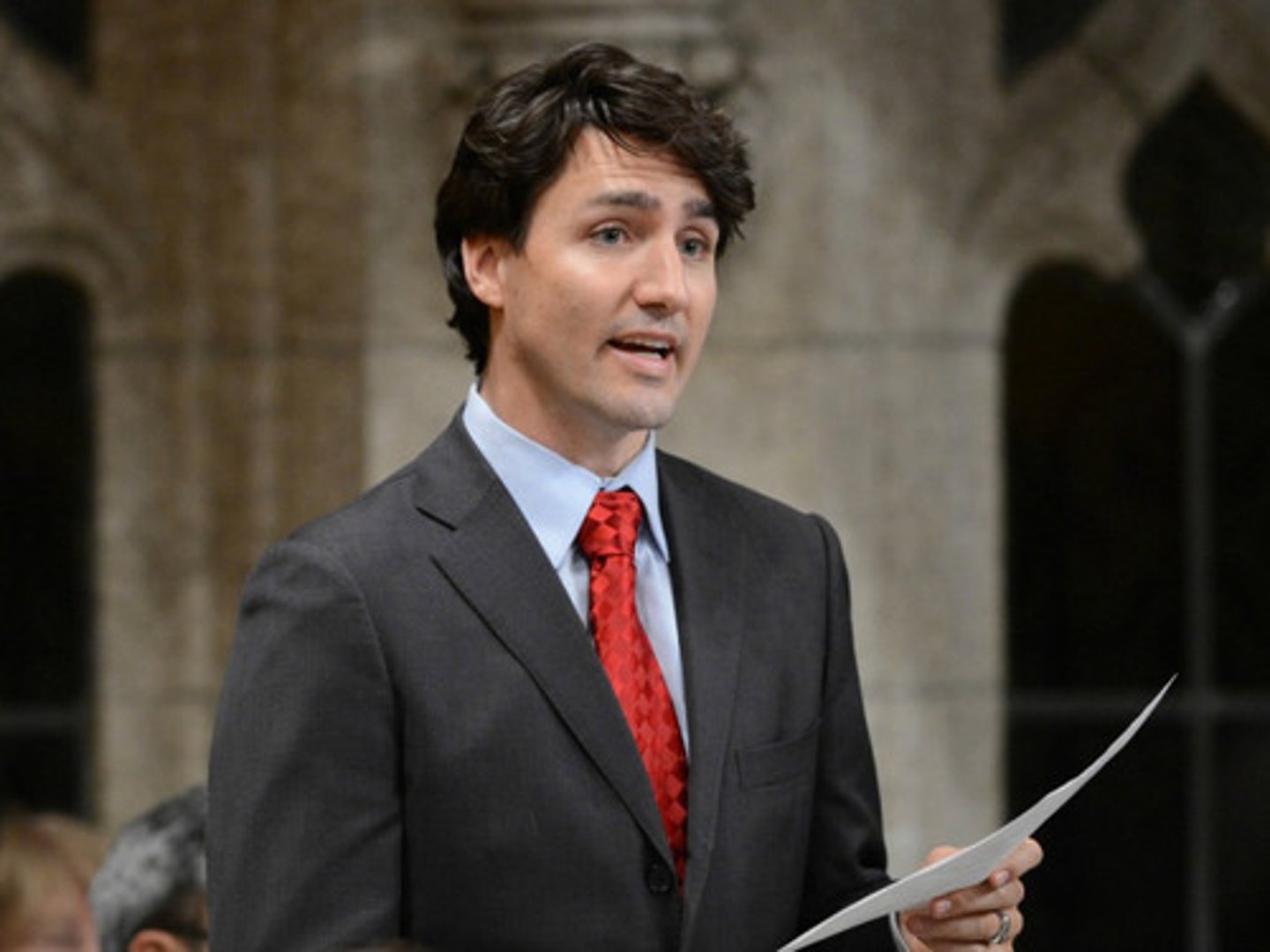 <p>رَئيس الوُزَراء</p>