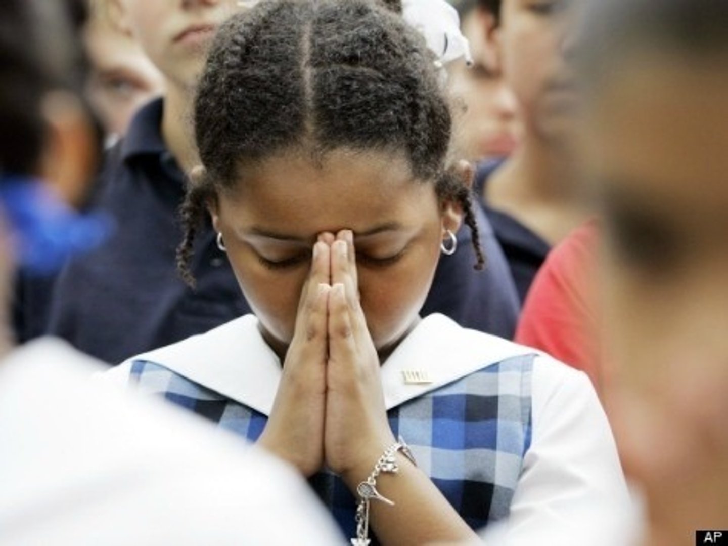 <p>to pray</p>