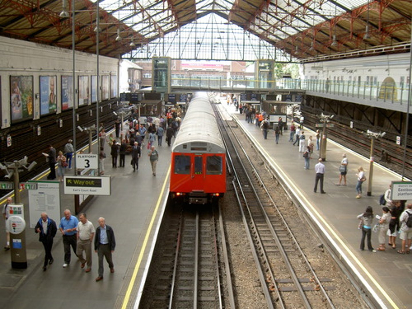 <p>la estación de tren</p>