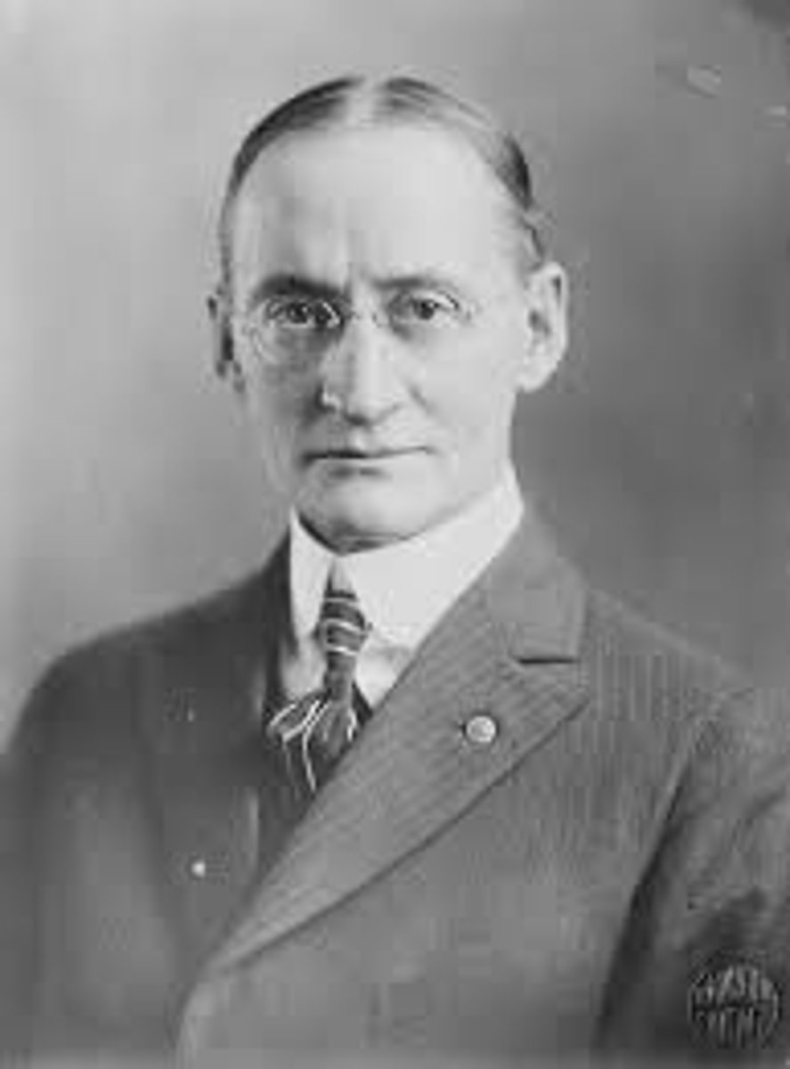 <p>an applied psychologist pioneering industrial psychologist with advertising and personnel testing; gave recommendations but without testing</p>