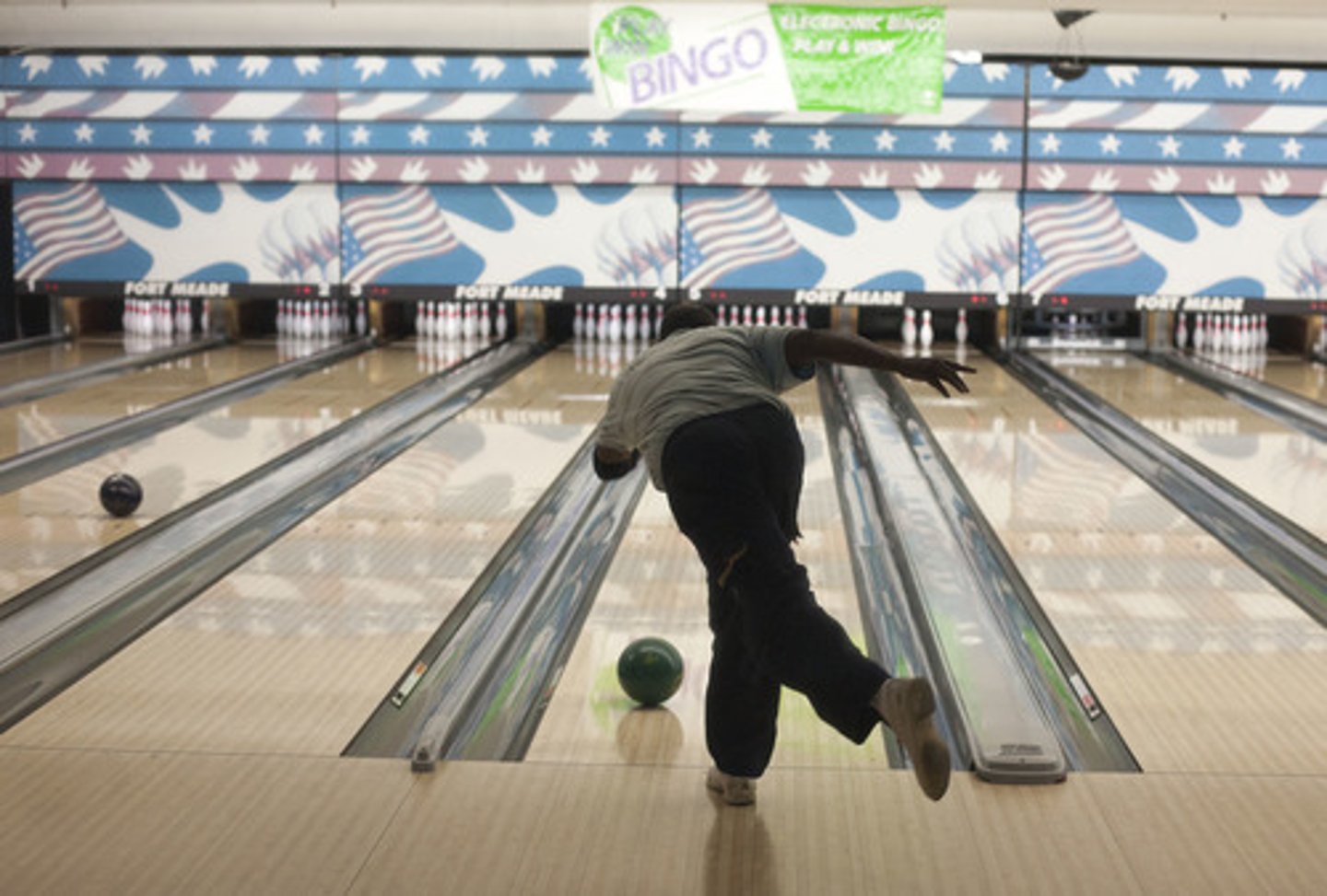 <p>to go bowling</p>