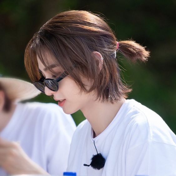 <p>Discuss the contrast used in the poem.</p>