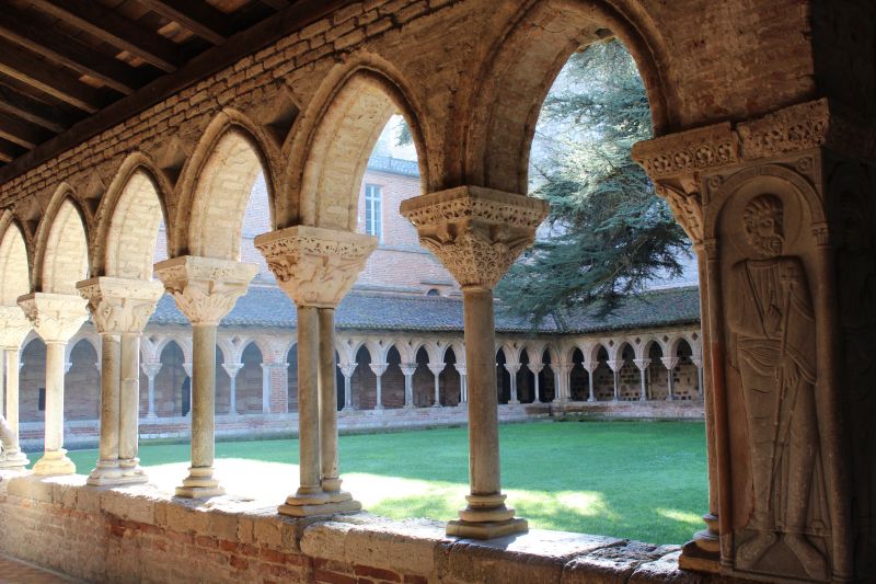 <p>Cloister at Moissac Monastery, 1100, France</p>