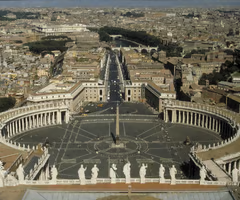<p>Symbolic architectural “arms” embracing worshippers. </p>