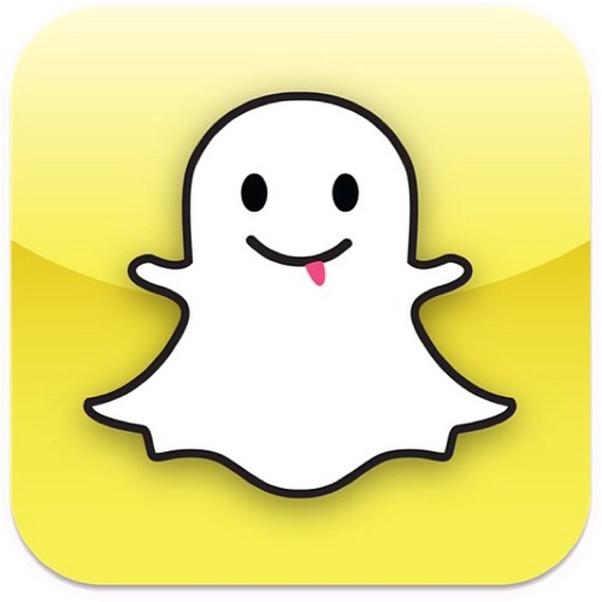<p>I go on snapchat</p>