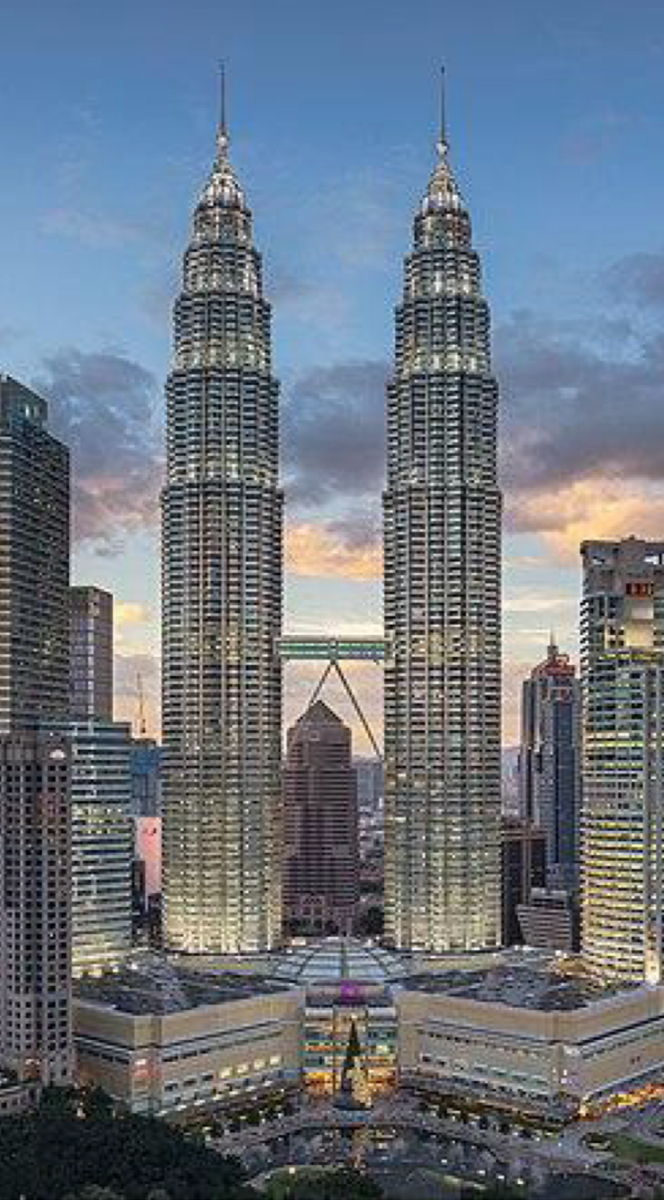 <ul><li><p><span>Architect: César Pelli & Associates.</span></p></li></ul><ul><li><p><span>Details: Postmodern Islamic geometry; eight-pointed star plan (Rub el Hizb); stainless steel + glass façade; skybridge.</span></p></li><li><p><span>Significance: Tallest buildings in the world (1998-2004); Malaysian global identity marker.</span></p></li></ul><p></p>