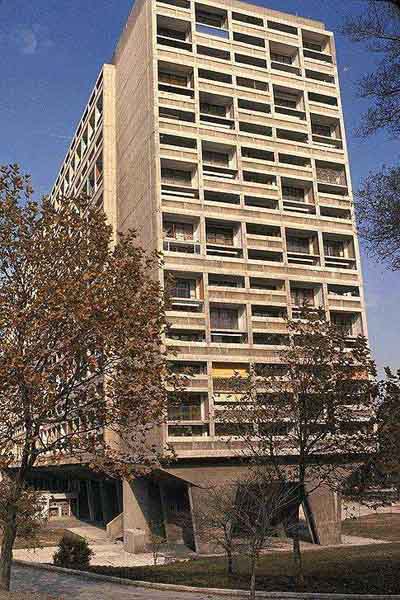 <p>Architektura první poloviny 20 století</p>