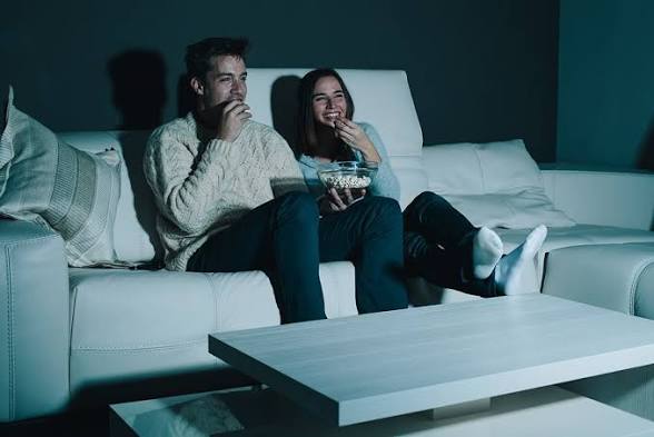<p>I looked at, I watched</p><p>I watched television at night</p>