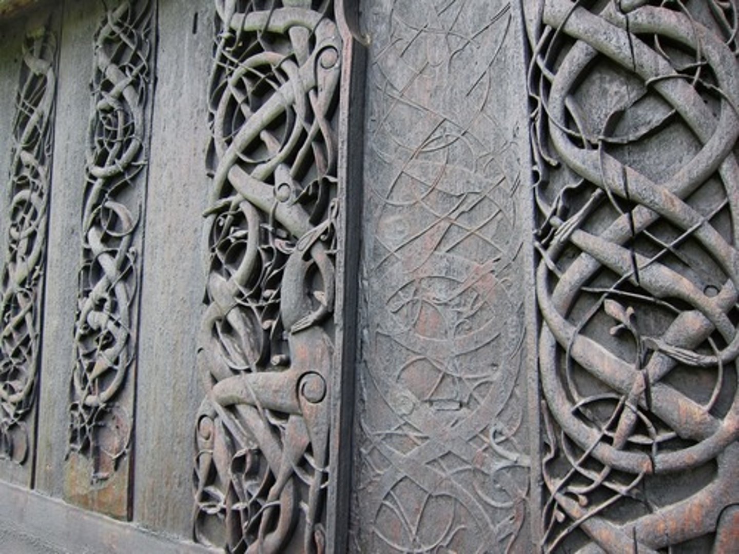 <p>An ornamental style of the early medieval Migration Period characterized by interlacing, abstracted animal forms and intricate linear patterns.</p>