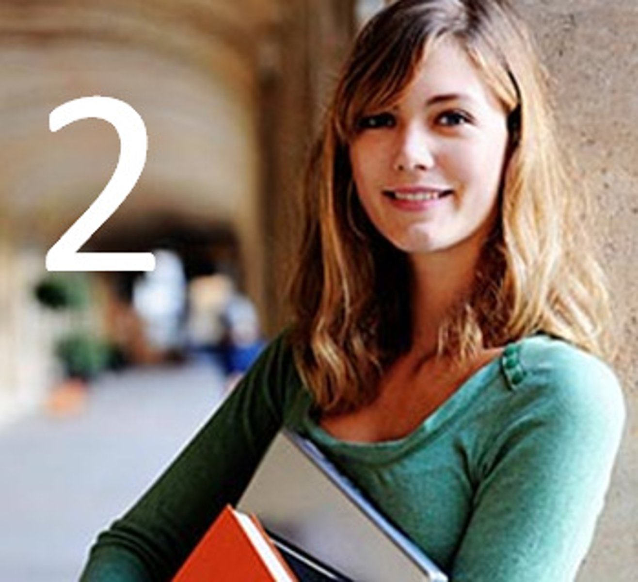 <p>sinh viên năm hai</p>