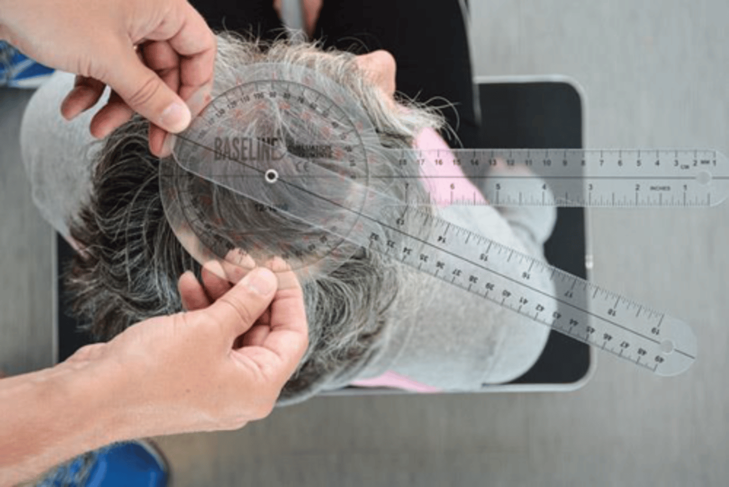 <p>seated </p><p>stationary arm: iliac crests </p><p>fulcrum: center of head </p><p>moving arm: acromion processes </p>