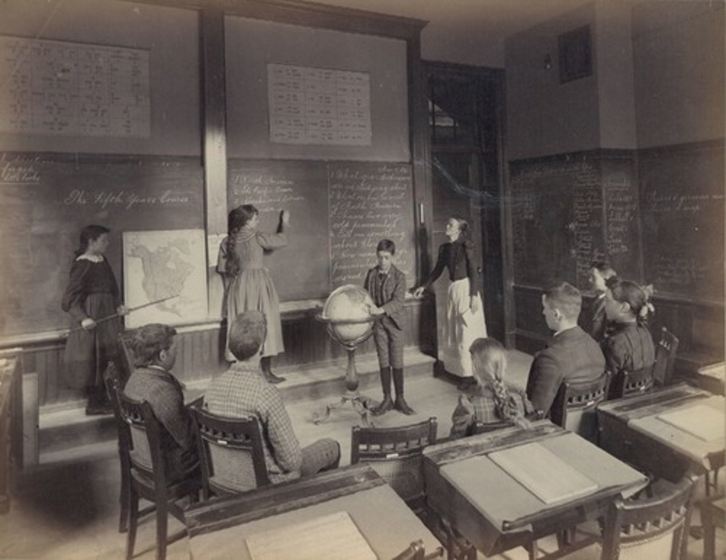 <p>cải cách giáo dục</p>